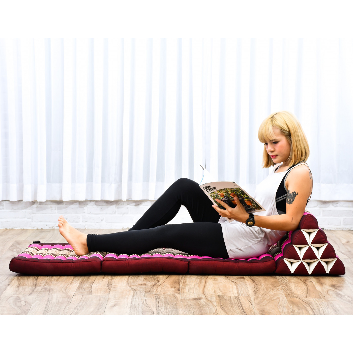 Leewadee - Comfortable Japanese Floor Mattress Used As Thai Floor Bed With  Triangle Cushion, Futon Mattress Or