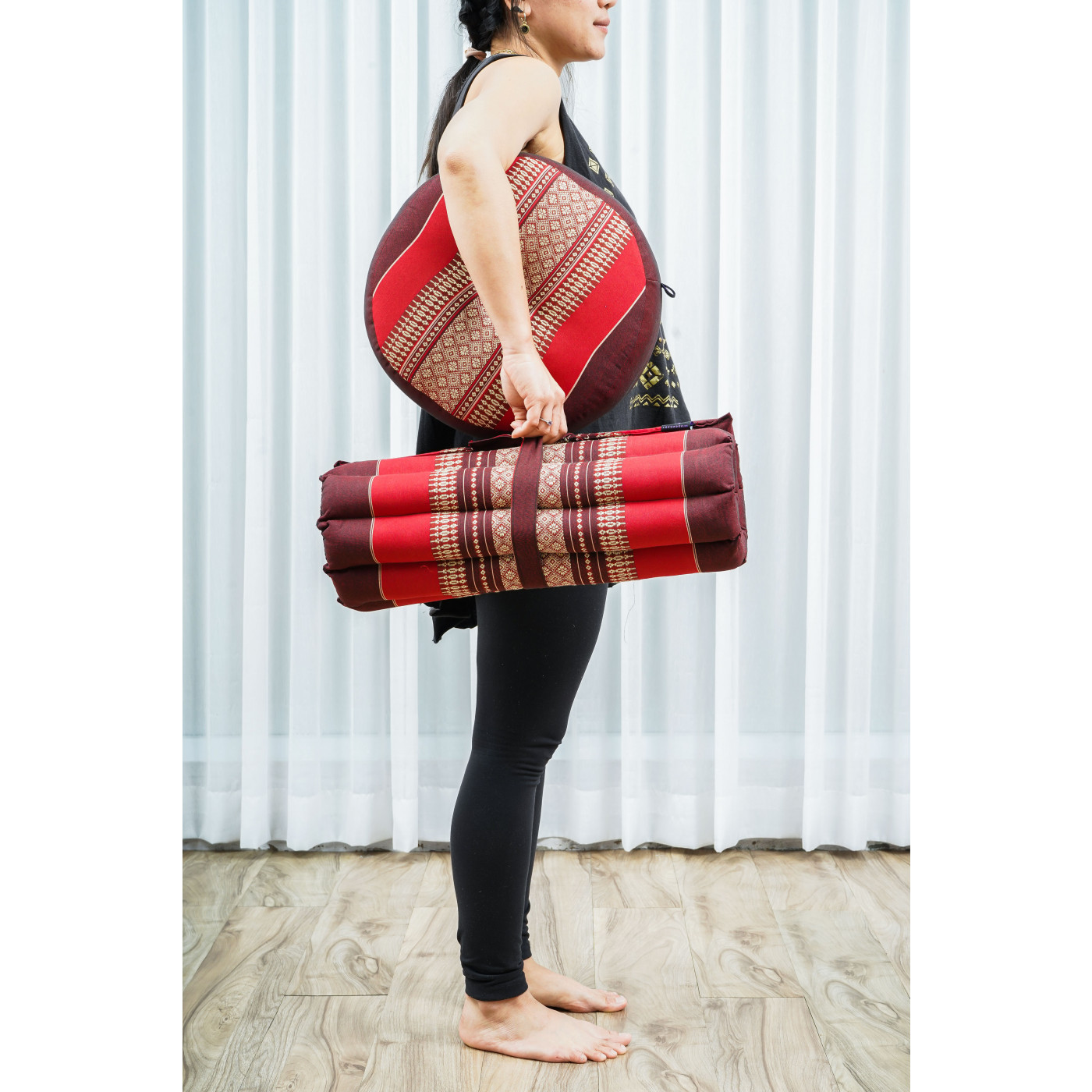 Leewadee Meditation Cushion Set – 1 Small Zafu Yoga Pillow and 1 Small  Roll-Up Zabuton Mat