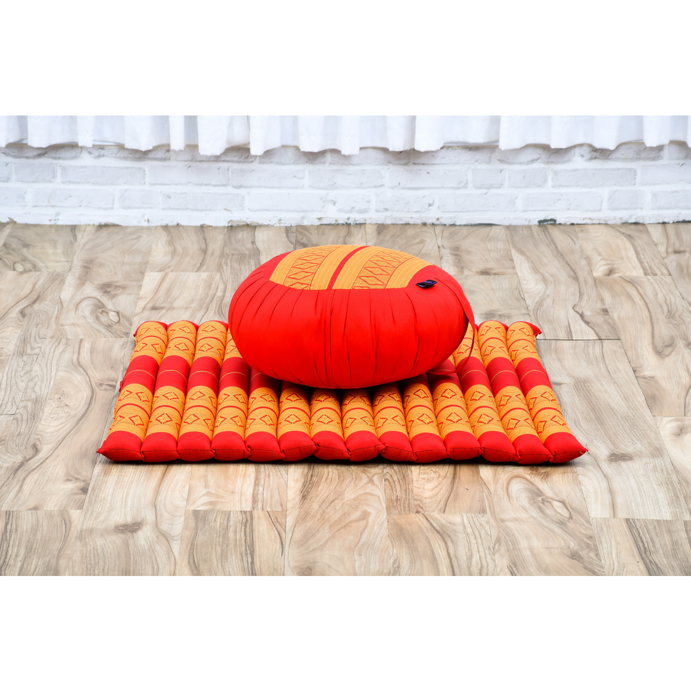 Leewadee Meditation Cushion Set – 1 Round Zafu Yoga Pillow and 1